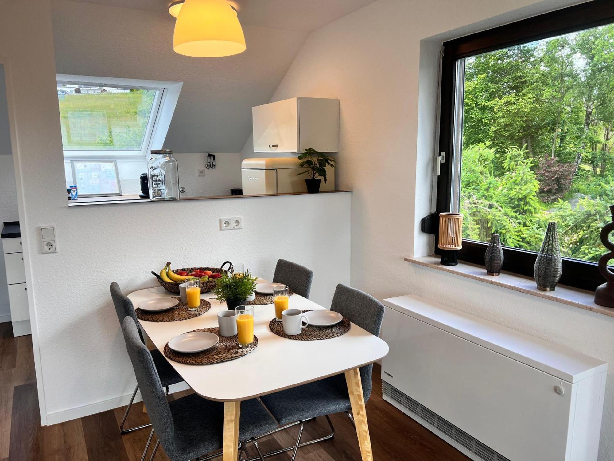 Gemuetliche 3-Zimmer-Wohnung Mit Panoramablick Und Kostenlosem Ueberdachten Parkplatz 温特贝格 外观 照片
