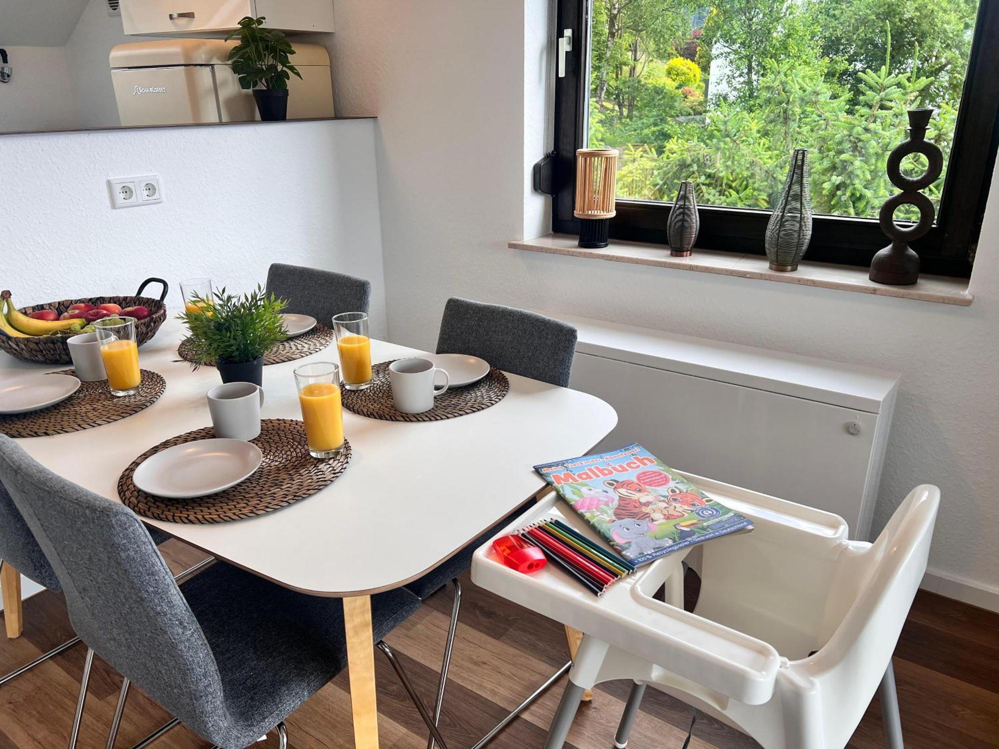 Gemuetliche 3-Zimmer-Wohnung Mit Panoramablick Und Kostenlosem Ueberdachten Parkplatz 温特贝格 外观 照片